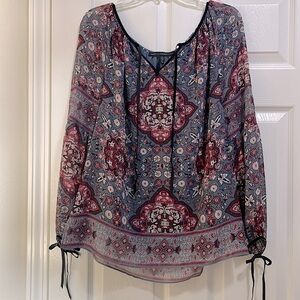 White House Black Market Red and Blue Tie Front Blouse Size 10